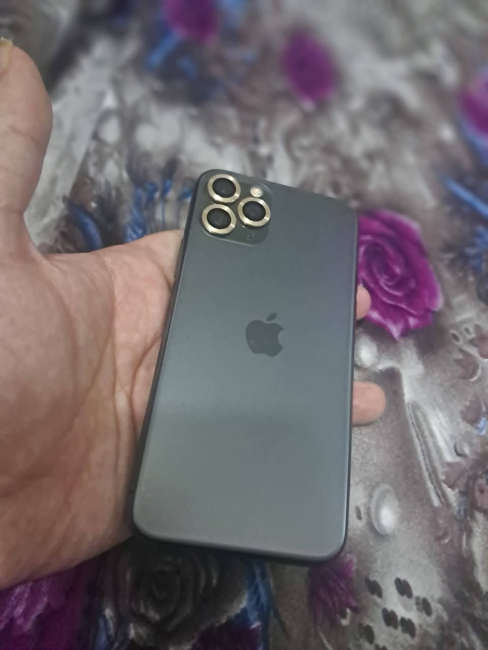 ايفون 11 برو نظيف جدا كل شيء شغال به ما ابي اي خلل او عطل البطاريه 80 فقط دكمه تعليه الصوت ما  يشتغل  سعر ٢٠٠الف وبي مجال ملاحظه للتاكيد الجهاز نظيف ويا شاحنه وكفرات اثنين


**إذا كنت صاحب هذا الإعلان وتريد حذفه لأي سبب، رجاءا أرسل رسالة إلى الدعم الفني**