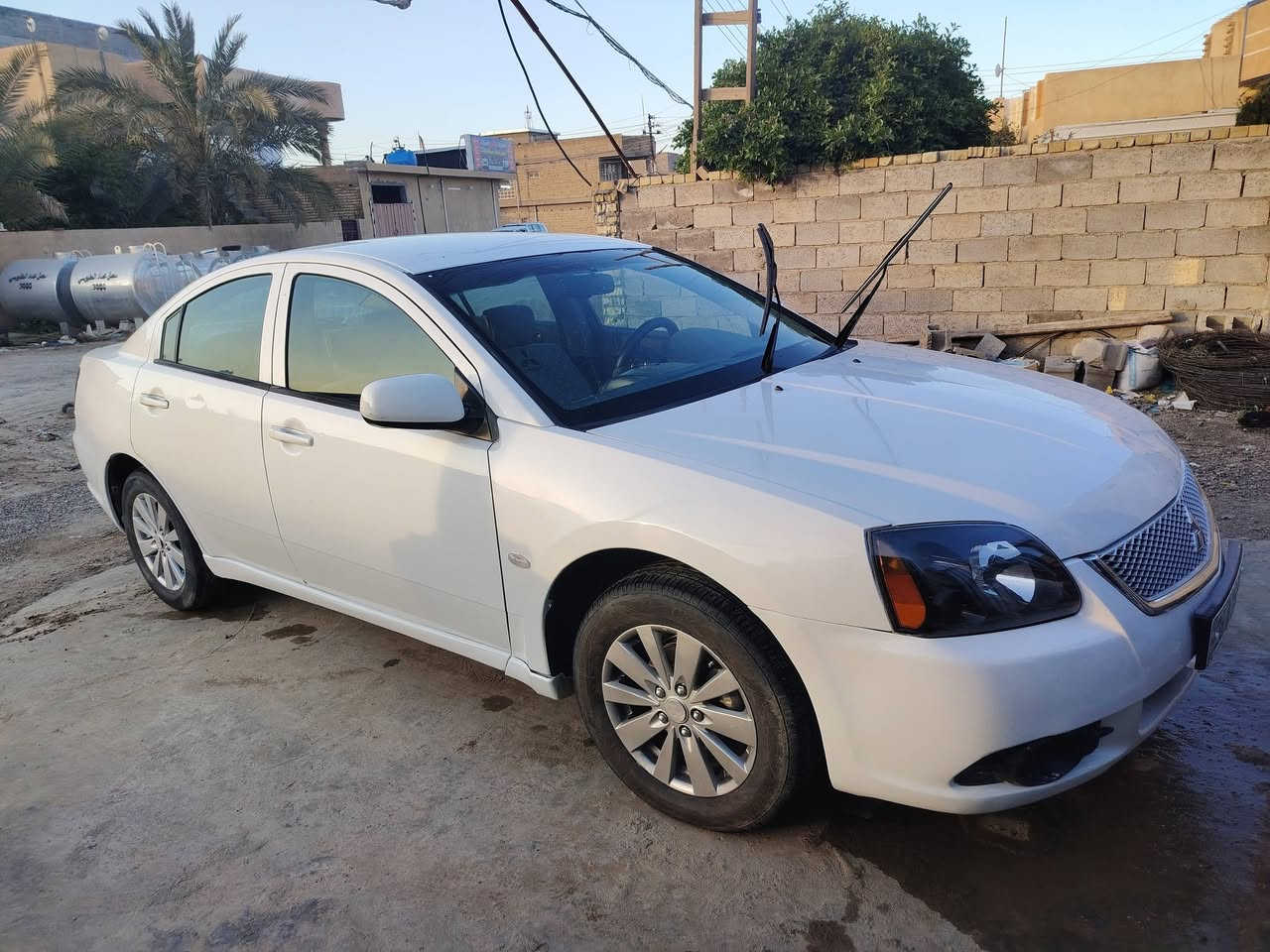 كلنت موديل 11 رقم صلاح الدين تحويل ثاني يوم ماشي 230 
بيها 4 قطع ونص صبغ بدون دواخل
سعر 75 وبيها شي قليل
***********
