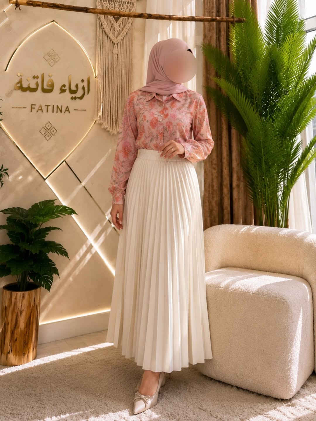 ازياء فاتنة
قميص مشجر مورد
موديلات فاتنة… ماتتفوت 
حصراً من ماركة فاتنة 
• مع الشال او الربطة هدية 🎁 
• طول القميص 80 سم 
• ⁠فصاله يرهم ؏ التنورات والكيلوتات
• تفصيله مريحة فصال فخم 
• تنطي مظهر انحف باللبس
• ⁠ ✨
قطعة تبقى وياج سنين وما تبطل موديلها 👌

متوفر حالياً بكمية محدودة
راسلينا خاص واحجزي بسرعة قبل النفاذ 💌

#ازياء_فاتنة⁩⁩
قالب راهي 
___________________________ 
🖊️ االــخـــــــاامــة ):- القميص
كريب الحريري :- هو احد انواع اقمشة الحرير الصناعي الصيفية الممتازة الي ماسكة نفسها وماتلزك ؏ــلى الجسم ولا يخيل وميحتاج الى كوي 
ᥫ᭡ ━━━━ ᥫ᭡ ━━━━ ᥫ᭡
 
القياسات القياسات عادية وخاصة 

🌱القياس العادي):- 
تلبس وزن من 70 الى 90 كــــيـلـو ⚖️ 
يعني يلبس قياس . 42. 44. 46. 48

🌱القياس الخاص):- 
تلبس وزن من 90 الى 120 كــــيـلـو ⚖️ 
يعني يلبس قياس . 50. 52. 54. 58 
_______________________ 
ســــعـــر  القميص بـــ 40 الفــــﮯ 
وية هدية 🎁 الشال او الربطة 
_______________________ 
للحجز والاستفسار المراسلة ؏ــلى الواتساب :- ***********
***********
