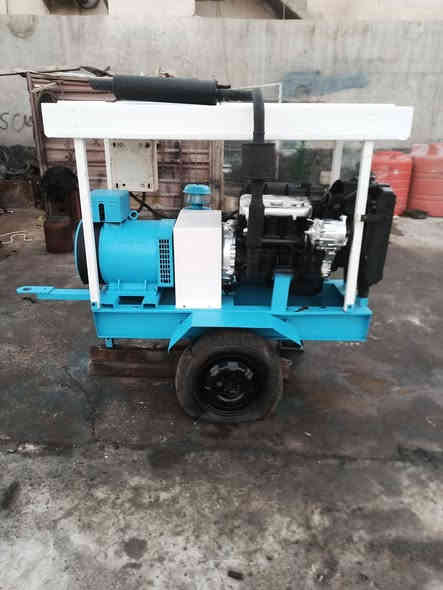 السلام عليكم مولد كيا 2700 لا تبخير ولا تنقيص 30 كيفي 3 فيز شرط الشغل والتوليد مكفول السعر 11 ورقه الشراي يتصل ***********
