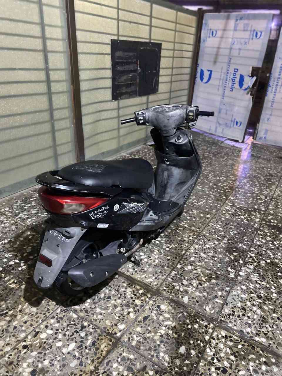 سلام عليكم بريز نضيفة كاملة كهربأياتهة كلهة شغالة سلف وهندر مابيهة نقص اكفلك تنقيص او تبخير تجي وشوف العنوان الدورة ابو دشير الرقم ***********
