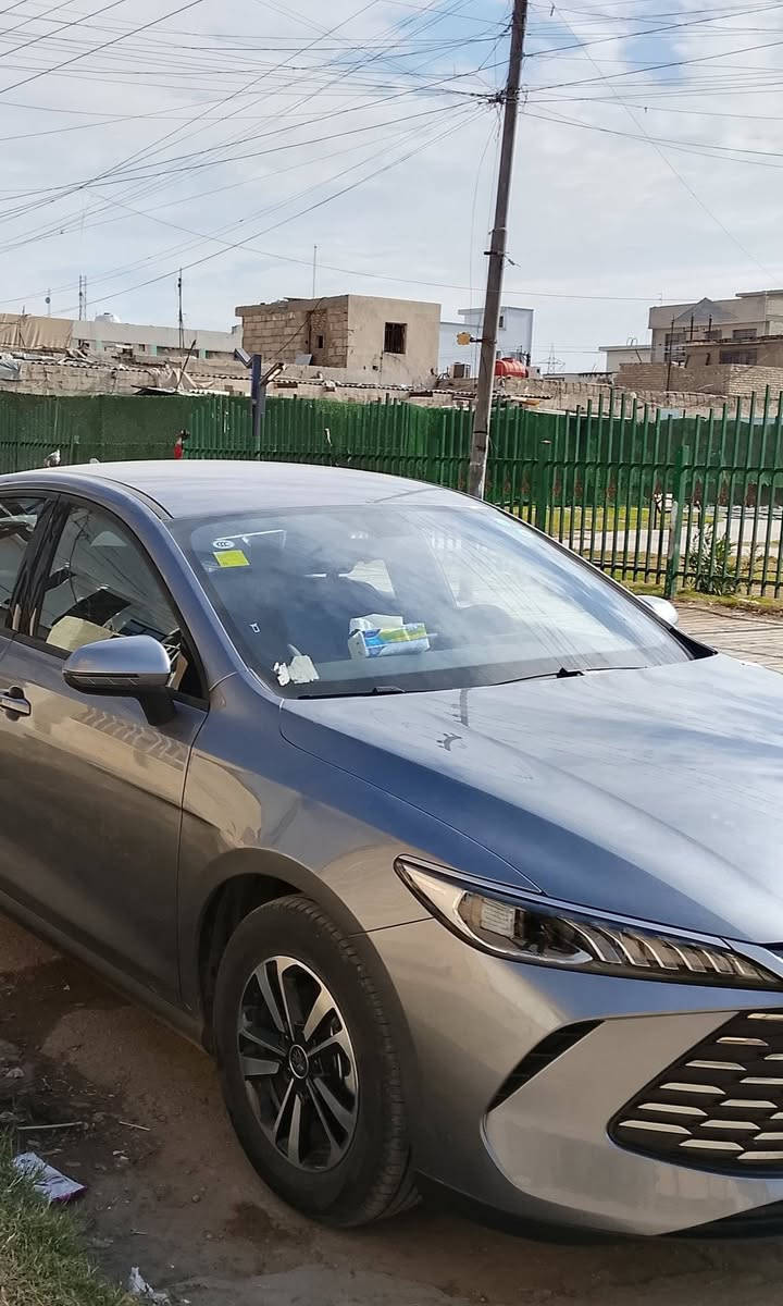 السلام عليكم بي وأيدي موديل 25 خليجي زيرو بعدها السياره بل عافيه على الياخذها فول مواصفات عده الفتحه كشنات جلد تدفئه تبريد دخول ذكي 3 انضمه قياده حساسات أمامي خلفي جام  أوتوماتيكي ،شغيل كرت السياره فول لخير رقم 🚦بغداد السياره تحويل ثاني يوم مكان السياره بغداد السعر 18 وربع    مليون وبيهه مجال قليل رقم صاحب السياره ***********
واستاب موجود أهلن وسهلن بيكم ❣️❣️🚦 ***********
