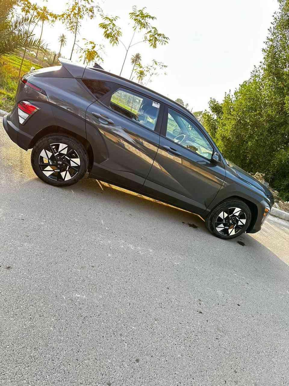 هونداي كونا 2025
السلام عليكم ...
 كونا 2025 بدون رقم فحص مؤقت بإسمي .. السيارة حادثها بنيد مبدل بلادي وبيهة بارد بالجاملغ يم قبق البانزين وبيهة تكحيل جدا بسيط على كد اصبع !!! السيارة بدون صبغ !!! 
ماشية 8 mile  .. السيارة على وضع الشركة جديدة بعدهة 

المواصفات:

بصمة
كشن كهرباء
ترحيب
شاشة دجتل متصل
دخول ذكي
بكلايتات لد
تبريد قطعتين
تبريد منفصل مناخين
شاشة جبيرة  
محرك 2000 دوش 🚀
كامرة خلفية
ويل كب 18
رادار امامي
رادار خلفي
رادار جانبي
تدفئة كشنات
لد امامي
تحديد مسار
قيادة ذاتية
توقف ذاتي 
مانع انحدار 
اوتو ستوب
كروس سرعة
وضعيات قيادة
اشارات جانبية بالمري

وبعد هواي مواصفات بيها

السعر 163 ورقة وبيها مجال بسيط 
مكاني بغداد/ الصليخ 
الرقم: ***********
