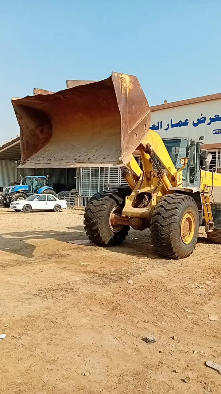 السلام عليكم للبيع شفل 2001 رقم وسنويه(حجم 365 ) العنوان واسط الصويره الاستفسار الاتصال عل رقم الهاتف ***********
