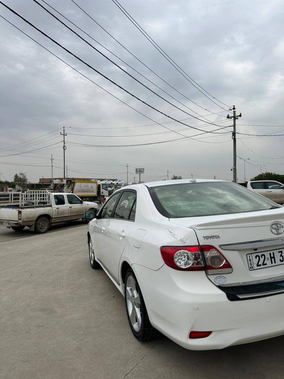 سڵاو برادەران تۆیۆتا کڕۆلا مۆدێل 2013
سپی گێڕ ئۆتۆماتیک فول فول بەس سلاید نیە
ناو فۆڕمیکەیە بیلادی 
ژینگەو سەنەوی و هەزە و هەموو شتی نوێیە
دووپارچە بۆیاغ  و تۆزیک تەرزەی هەیە
سەیارەکە زۆر جاهیزە  *********** أربيل, العراق
