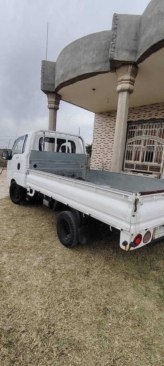 السلام عليكم عندي كيا البيع 12 رقم بابل سياره جديده محرك كير واكسن كله جديد السعر94 مكان السياره بابل النيل رقم الهاتف ***********
