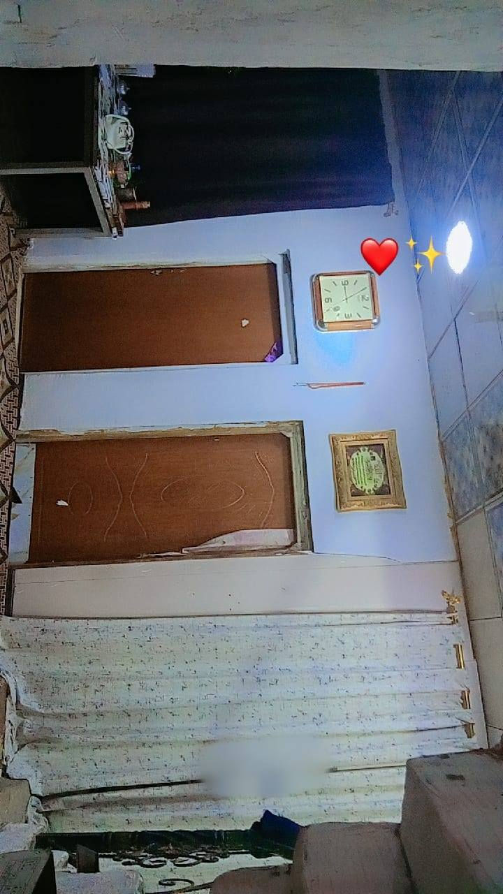 نص دونم للبيع مسيج بلوك بي بيت جاهز غرفتين وصاله ومطبخ وحمام وتوليت داخل وخارج السعر45مليون مجال بصيط المكان البصره الزبير منطقت الدواجن شراي يتصل ***********
