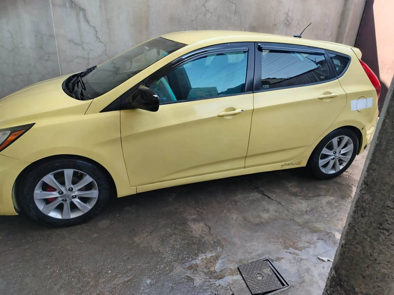 السلام عليكم
اكسنت أمريكي موديل 2012 رقم نينوى رقم وسنوية وهزه جديد بسمي هيئة وغرامات صفر منضومه غاز ضرر جنطة مكان السيارة موصل الأيسر 112
***********
***********
