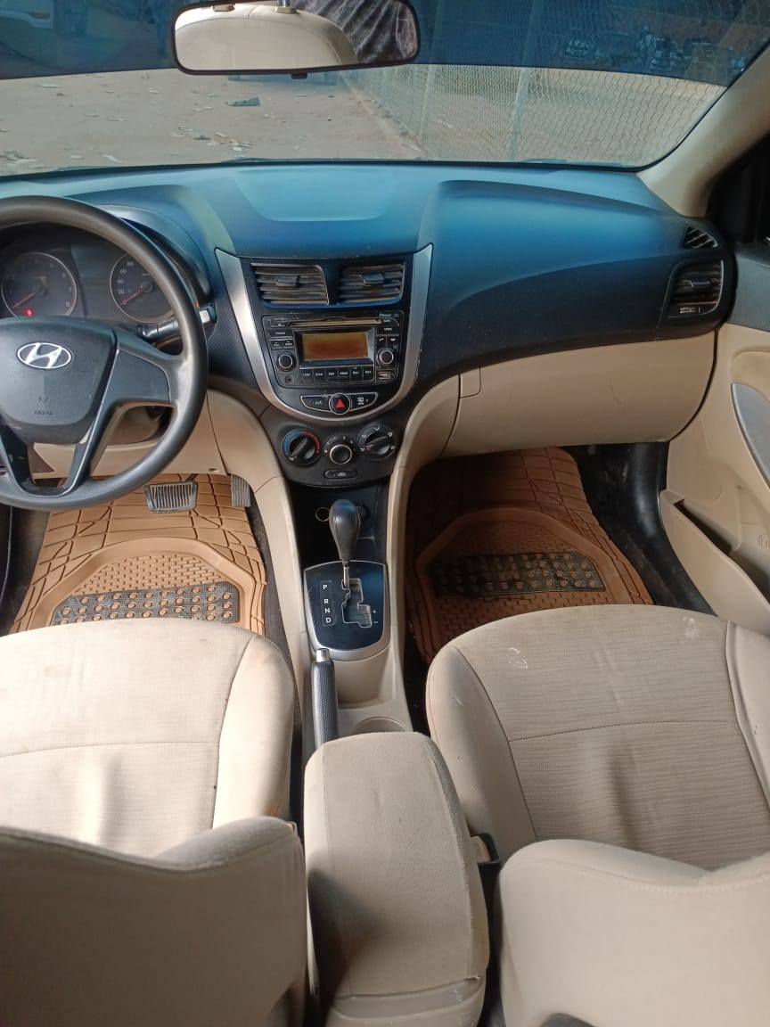 *للبيع في امدرمان*
اكسنت مضلع
موديل 2013
اتوماتيك
مفتاح
مقاسين زيت
ترخيص الخرطوم خ ٥ جديد
مكنه فل الفل صالون مهذب
السعر 25نهاااائي 🔴
400 عموله من المشتري ثابتة
0126207373          0909551735
