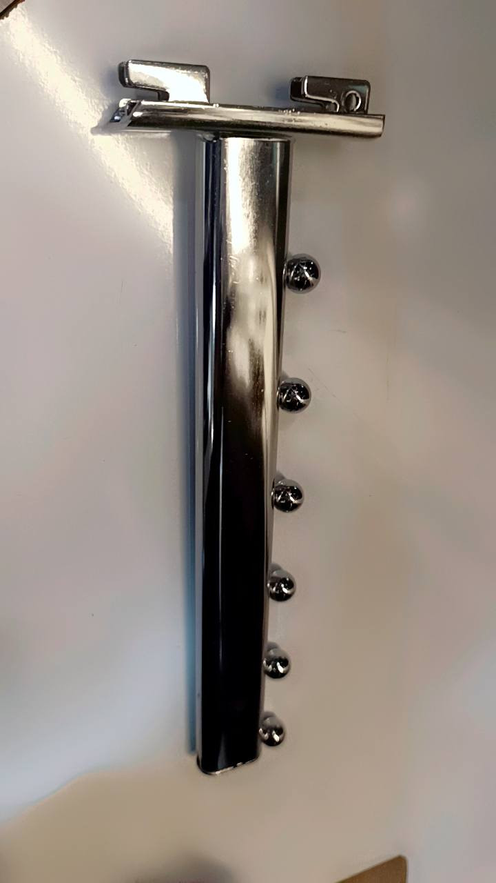 السلام عليكم 
مليكان فايبر كلاس عدد 1 نظافة90٪ السعر ٧٥ الف 
مليكان راس مشبك نظافة 50٪ السعر ٥٠ الف
ستيجات خشب عدد 2 نظافة 90٪ السعر القطعتين ٥٠ الف 
اذرع ستل ستيل العدد 16 مستخدم قبل سعر القطعه الف ونص 
سكه ستل ستيل العدد 16 سعر القطعه الف ونص 

للاستفسار على الرقم ***********7 واتساب متوفر
