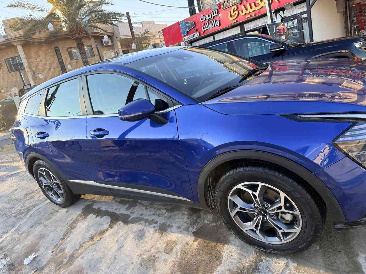 كيا سبورتج 2023
 
المحرك :٢٥٠٠ 
الگير : ٨ نمر

المواصفات : EX
بصمه تشغيل- صندوق- ابواب -تشغيل عن بعد
شاشه كبيره على طول الدشبول
انظمه قياده نورمال- سبورت - سمارت - ثلجي
كشنات جلد لون اسود
كرسي السائق تحكم كهربائي
هند بريك بصمه
كامرا خلفيه
رادار امامي خلفي جانبي نقط عمياء
تحديد مسار ذكي
اشاره في المرايا الجانبيه
تشغيل عن بعد
تحكم ستيرن فول مواصفات 
اوتو هولد
اوتو ستوب
نظام ترحيب
تبريد قطعتين
مانع انزلاق
نزول منحدرات
نظام فحص ضغط الاطارات
نظام abs
تدفئه كشنات
قياده آليه ذكيه
كروز سرعه
سستم صوت هارمن
شاشه لمس متغيره لتحكم التبريد او الميديا
منافذ تايب سي عدد ٣ مع ٢ في الكشنات
اضواء ترحيب عند الاقتراب مع ترحيب داخلي عند الصعود او المغادره
كيجات الكترونيه متغيره حسب الوضعيات
الاناره الداخليه LED
ماسحه خلفيه
كامرة دوارة
صور الحادث بلمنشور
السياره موجوده في بغداد الغزاليه
للاستفسار ***********
السعر 188ورقه وبيهه مجال بسيط بغداد, العراق
