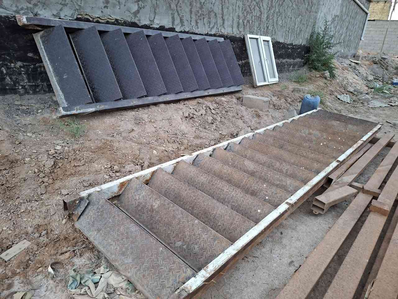 دروجه جديده....
درج حديد طول ٤ونص متر وعرض ٧٠سم بدون محجر ب١٣٠
درج حديد ٤ونص في ٨٠سم بدون ب١٥٠
درج حديد ٤ونص في ٧٠سم مع محجر ب١٥٥
درج ٤ونص في ٨٠سم مع محجر ب١٧٥
درج حديد ٤ونص في ٩٠سم مع محجر ب١٩٥
دروجه مستخدمه....
درج طول ٤ ثقيل ب١٣٥
درج طول ٤ونص عرض ٨٠ ثقيل جدا ب١٧٥
درج طول ٤ونص عرض متر ثقيل جدا ب١٨٥
درج طول ٥ تقريبا قطعتين مع صحن ثقيل وشغل ممتاز ب٢٦٥
 واسعار المستخدم مناسبه جدا 
المسيب حي المعلمين٣ طريق سيد ابراهيم بعد السكه بكيلوين تقريبا بعد اسلاك الضغط العالي ب٢٠٠م 
بيت على جهة اليمنى
***********
يرجى الاتصال قبل المجيء
