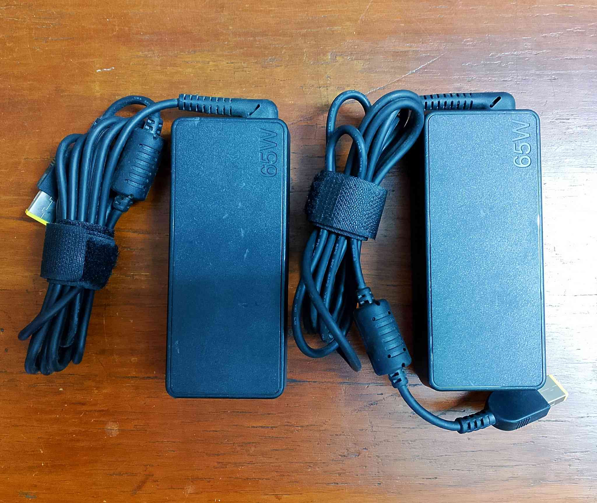 السلام عليكم اتوفر شاحنات اللابتوب  شرط اصلي 65W

متوفر 
 HP (Type c) 65W
Dell (type c) 65W
Dell (مدوره) 65W
Lenovo (usb) 65W

سعر القطعة 15 ألف 
يوجد توصيل جميع المحافظات 
اللاستفسار *********** واتس آب
