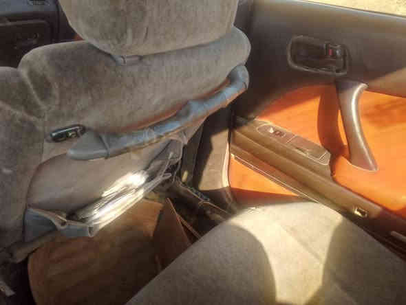 السلام عليكم بطة موديل 92 محرك كير كفالة رقم كركوك دولي باسمي مكفوله من الكص ونقل الجثة تبريد نقص غاز فقط -باب وبنيد  تبديل  الباقي كفالة السونار مرفق بالصور السياره بلادية كهرباىيات كلها شغاله خير من الله ترايك بلا حدود حدادية 80 بالميه 
السعر 60$وبيها مجال بسيط جداً حك الجية فقط مكانها صلاح الدين يثرب رقم صاحب السيارة متوفر ‭0782 480 9818‬
