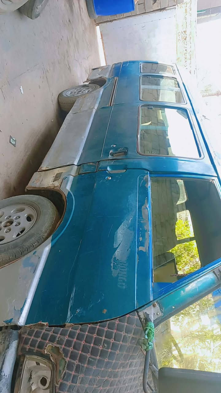 اسيا للبيع موديل 1994سيارة جاهزه مكفوله كير محرك واكسل حداديه تخم تاير وكاله عامه بأسمي تريد مداور تريد وكاله رقم بغداد مكان حله بابل السعر 35ورقه وبيه مجال  للاتصال ***********
