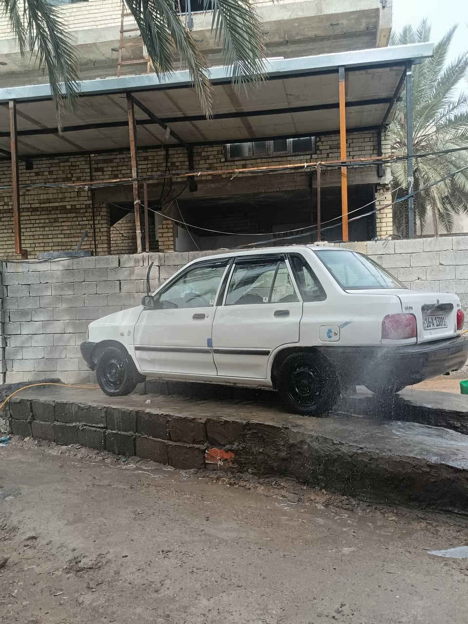 سلام عليكم سايبه البيع موديل 12
نضيفه بيه ضربه بل باب الخلفي خلف السائق السياره بأسمي والتحويل مباشر السعر 37 وبيه مجال رقمي ***********
