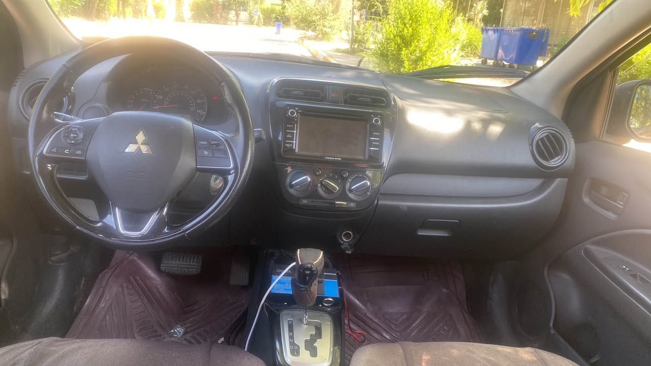 میراج ٢٠١٨ ئەمریکی
بەس بۆنیتی سبوخە 
لەگەل جامجەکانی پێشەوە تاحدیلە
٥٠ مایل رۆیشتیە 
گێر و مەکینەو تەبریت بەشەرت
شاشە بیلەدی ٤ جام کارەبای
تاحدید سورحا 
سەنەوی هەتا ٢٠٢٩ 
بەناوی خۆمە 
ر. *********** Singapore
