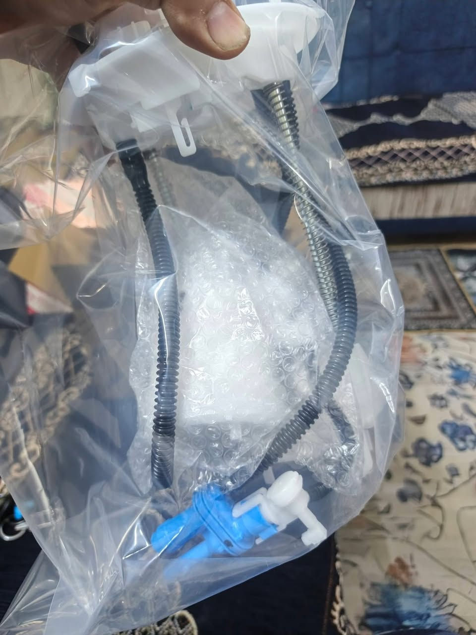 السلام عليكم عندي قاعده فيتم كامله تفصيخ اصلي خليجي وكاله ساز جديده مال لاندكروز 2024 شغاله مال سياره ماشيه 20 الف وعندي قبغ مع فلتر بانزين اصلي وكاله جديده ممستخدم شركه اصلي ساز سعرالقاعده  250 دولار 
وسعر القبغ مع فلتر 100 دولار وعندي فلتر شوته اصلي وكاله شركه 35000 الف  عنواني بغداد الكراده او الزعفرانيه ***********
