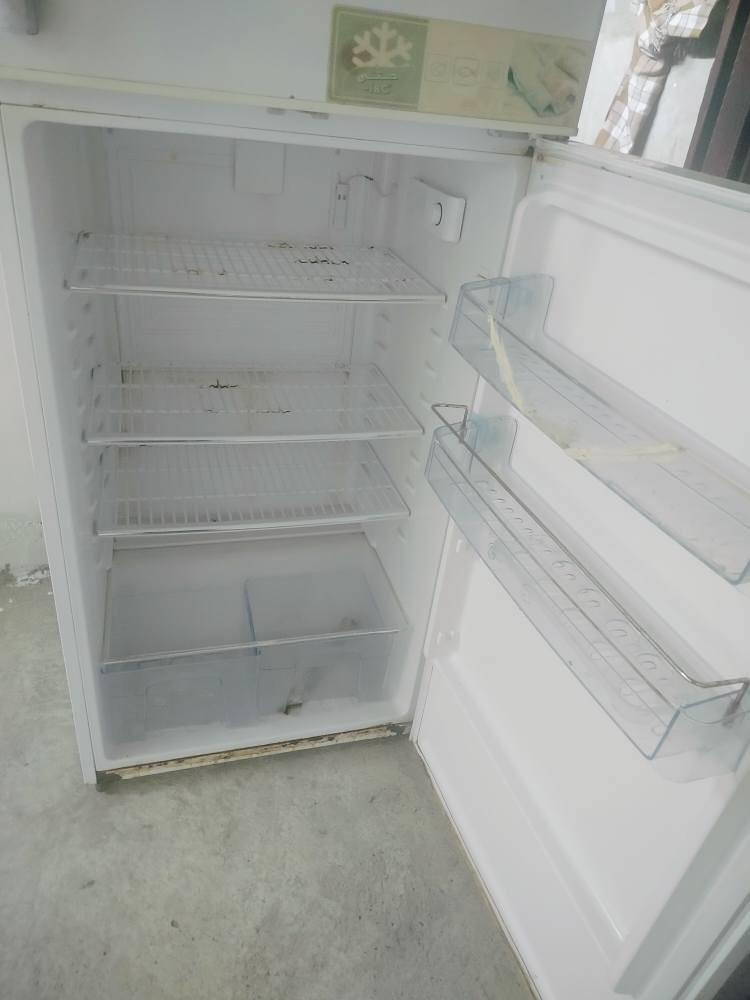 ثلاجة 20 قدم بلادي شرط الشغل للبيع
*********** كركوك, العراق
