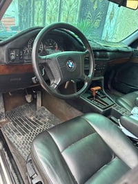 بي ام 500 كير ومحركvvt 3000  السيارت عمرتها من الصفر ومصروف عليها دبل ...