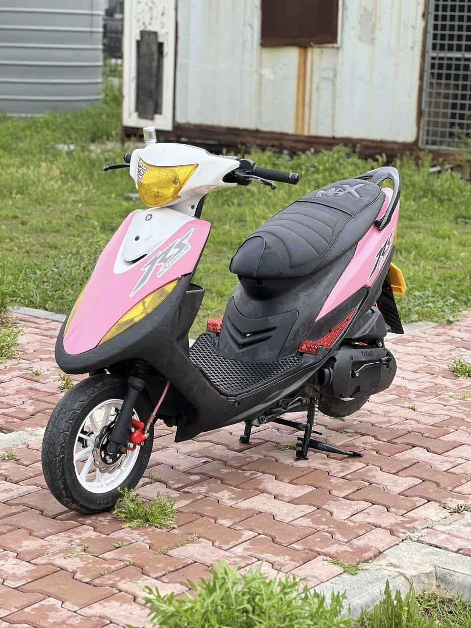 ماكس عدله بوشه ٤٩ بلاد❤️

دراجه نضيفه مال جناي سلف هندر كهربائيات جاهزه ونضيفه وبيها تزويدات خير من الله وياها تخم كفر ثاني اسود هم أعطيها وياه دراجه اتكلي شبيها برغي نقص مبي سعره ٦٥٠❤️

***********
