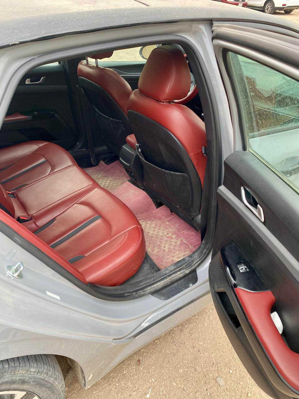 كي فايف موديل 22 بدون ايرباك بس هاي الباب السايق صبغ مكاني كربلاء بأسمي جاهزه مابيه اي نقص رقم اربيل اتريد وكاله اتريد تحويلاني حاضر  جتي لاين ماشيه 48 الف فقط 
بيع بدون  مراوس بيه مجال للشراي *********** كربلاء, العراق
