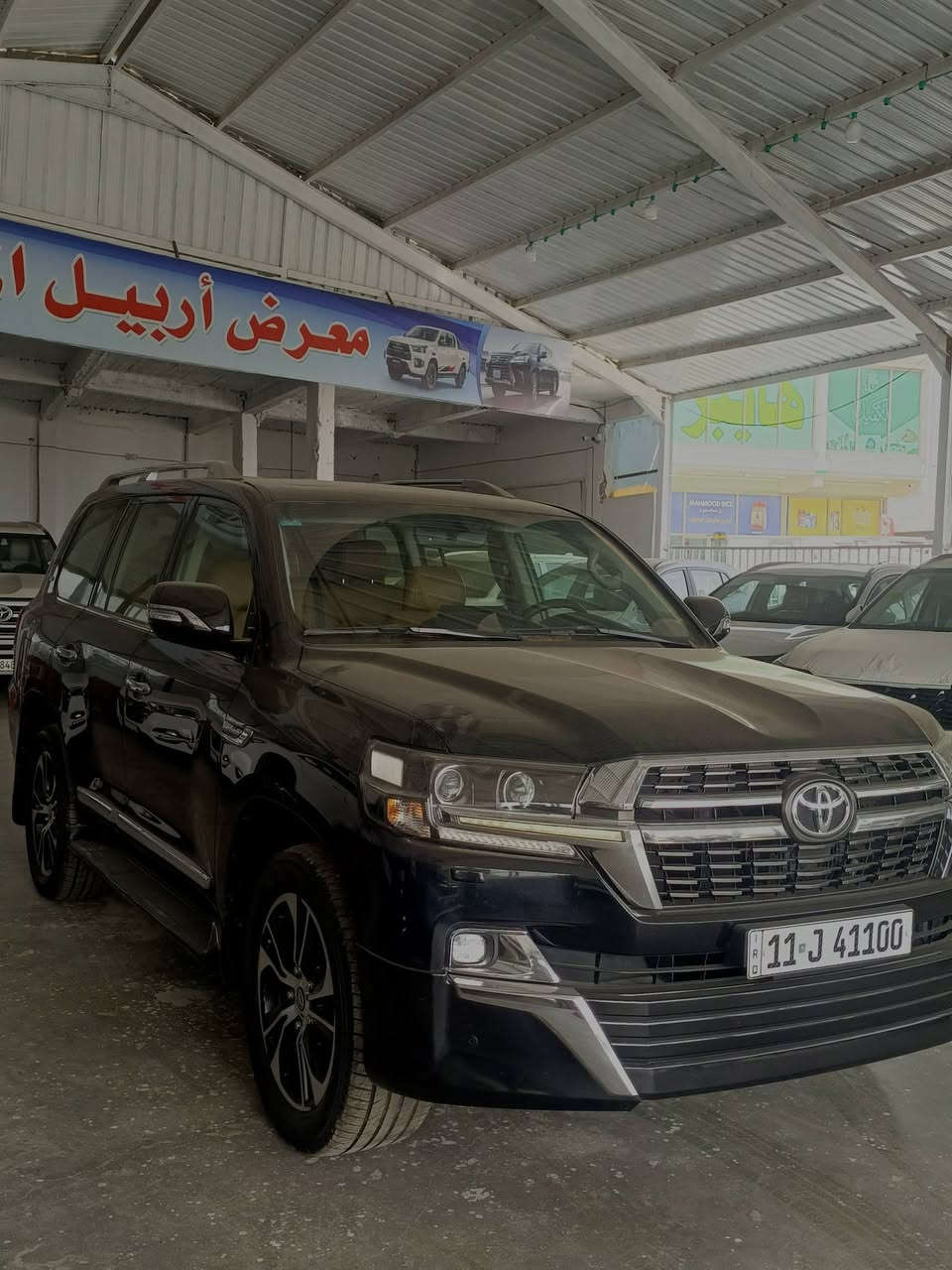 سلام عليكم
لاندكروز 2021
6سلندر 
ماشيه 100 ألف
بيها ملاحضات بسيطه مذكورة بل سونار 
رقم بغداد مميز
تحويل مباشر
مكان واسط الصويرة 
***********
