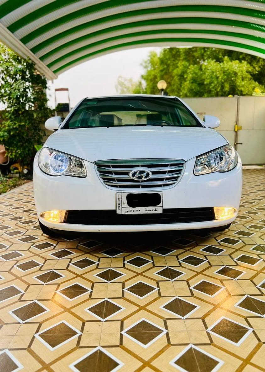 السلام عليكم النترا موديل 2011 خليجيه رقم قادسية تحويل ثاني يوم مكينه 1600 دكشن عالي (كير عادي)  مكينه وكير كفاله حداديه جديده تخم تايرجديد مدوشمه ومفروشه ارضيه جلد بيها رشات صبغ جاهزه من كلشي السعر المطلوب 80 $ وبيها مجال اي استفسار اتصل عله هذا الرقم      *********** 
مكاني ديوانية قضاء المهناوية
