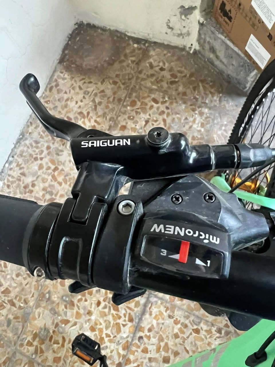 للبيع بايسكل AVIA نظيف جداً وحالته ممتازة 👍

🚲 استخدام يوم واحد فقط جديد
✅ بريكات هايدروليك أمامي وخلفي
✅ دبل امامي فتح وقفل
✅كير 9 نمر امامي وخلفي
✅فريم المنيوم خفيف جداً وسريع

البايسكل جديد استخدام يوم واحد فقط

السعر: (200,000)
المكان: (بغداد-حي الجهاد)

للاستفسار الاتصال: ***********
