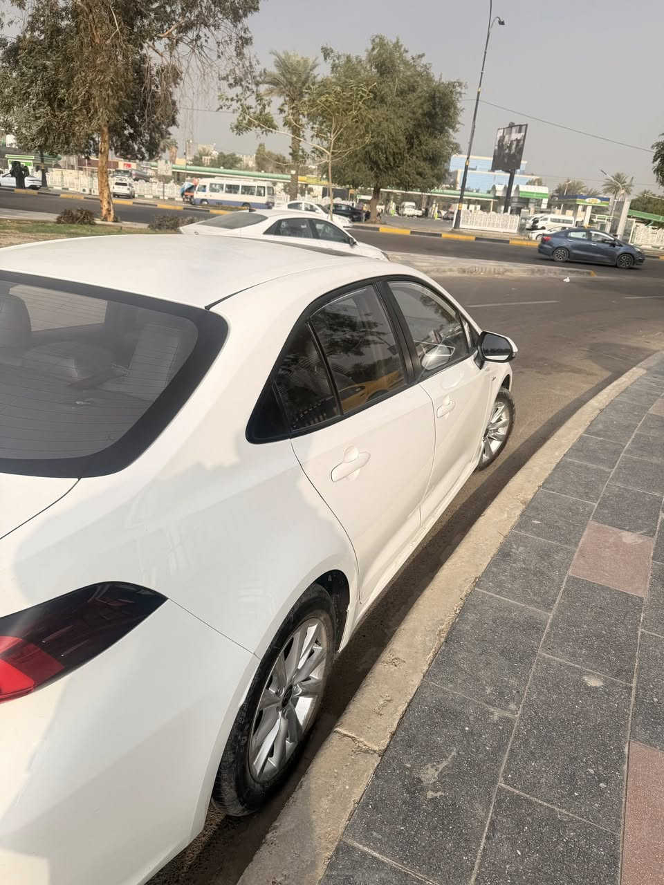 سلام عليكم كورلا شكل خليجي 24
باسمي رقم بغداد شبه مميز باسمي 

سيارة فول داخل جلد اسود معروفة مواصفاتها 

مشيها 22 

السيارة مكفولة من كلشي الحمدالله 

سعرها 152  

مكانها بغداد حي الخضراء 

رقمي ***********
