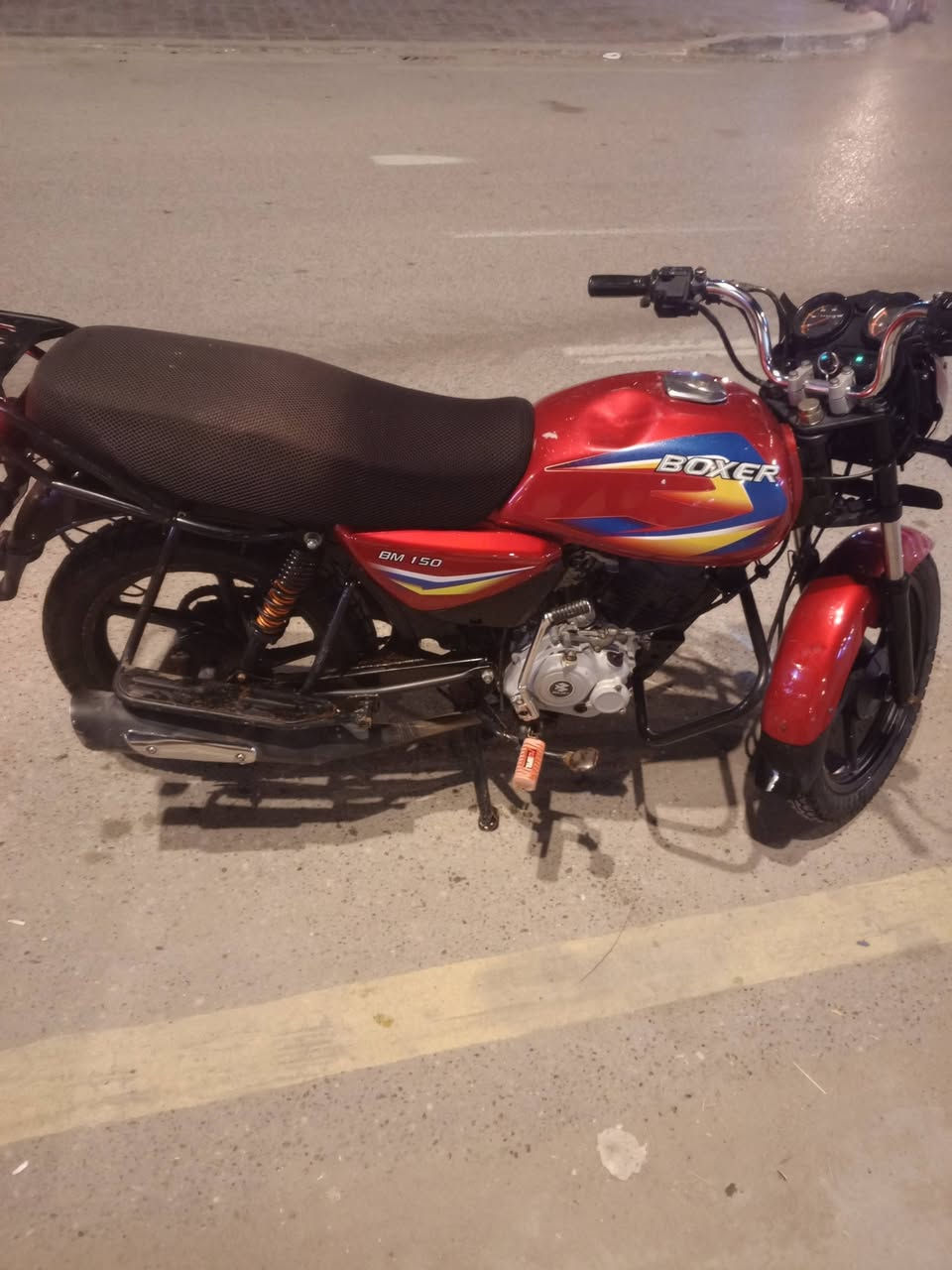 سلام عليكم دراجه بوكسر للبيع
مديل 22اوراق سكنر السعر

 850وبيها مجال مكاني حي 
العسكري يم كراج العابد 
شراي ينتصل ***********
