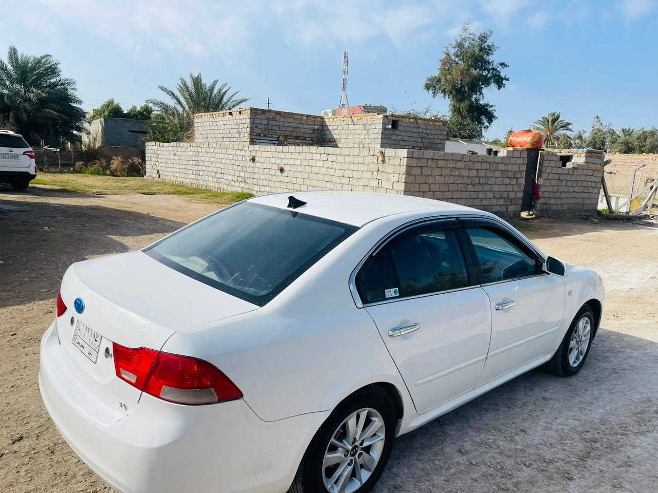 سياره للبيع ابتيمه 2009 سياره بسمي مكان سياره ناصريه قضاء شطره ***********
