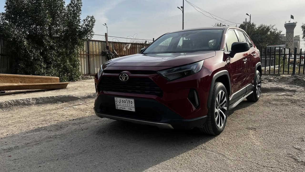 السلام عليكم للبيع راف فور موديل 2022 بانزين فقط بيهه فقط بارد بلجاملغ الخلفي وبلباب الخلفي فقط كما موضح في السونار السياره جديده بمعنى الكلمه وبدون اي نواقص مكان السياره بغداد البلديات السعر 200$ وبيهه مجال للطيبين اي استفسار اتصل على الرقم الآتي ***********
