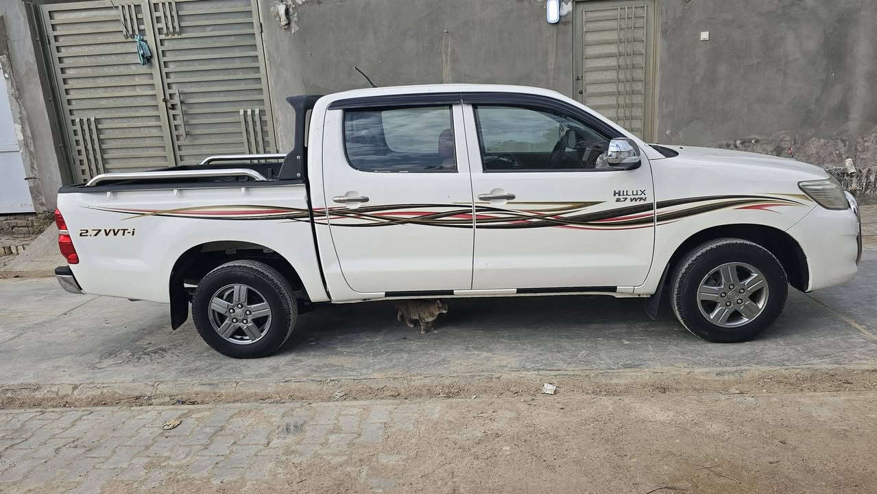 تفاصيل السيارة في الفيديو وللتواصل الاتصال على هذا رقم ***********
