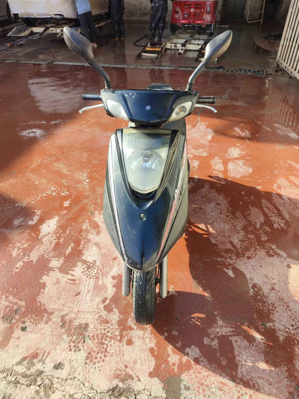 دراجه بريز للبيع 
مكينه ابلاديه ما مفتوحه 
كفرات اصليه 
كهربائيات كلهه شغاله 
دراجه مابيهه نقص 
المكان البلديات تقاطع الكهرباء 
السعر 600
شراي اتصل ***********
