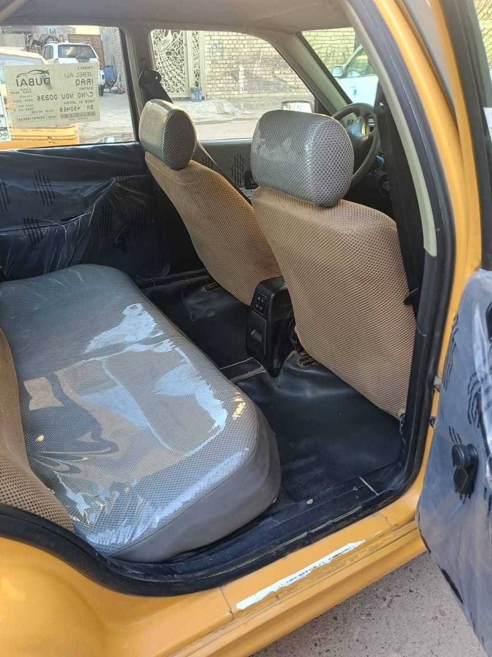 يالله السلام عليكم بيجو بارص 2015 جاهزه مابيه اي نقص 
دوشمه عام كاعيه جديد
تخم تاير جديد
بدون حادث بيه جاملغ أمامي صبغ باقي مابي شي
سنويه جديده رقم نكليزي سياره باسمي تحويل مباشر 
كلج طبي جديد لايت زنون جديد سنتر لوك جديد ريمون 
رايده ٤٥ وبيه مجال مكاني بغداد العبيدي هاذ رقمي ***********
