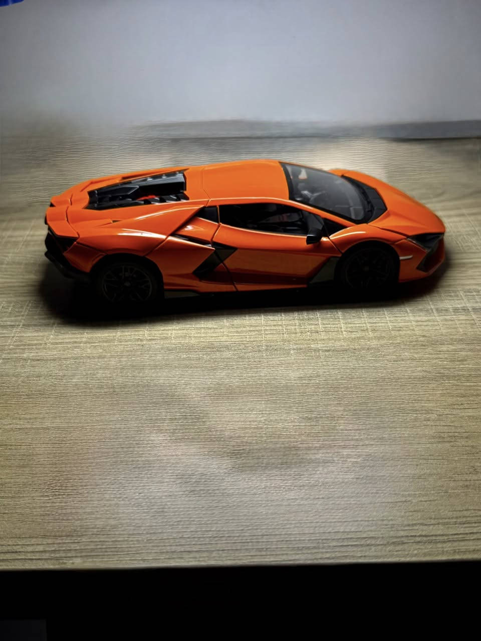 لمبركيني ريفلتو
Lamborghini Revuelto
حجم 1:24
انتاج شركة jinlifang 
للتواصل واتساب ***********
#عالم_المصغرات_والمجسمات #tsar_store #diecast #Lamborghini
