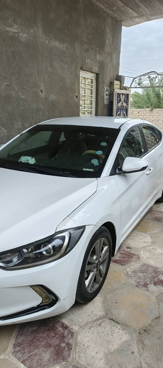 النترا بسمي مداور ثاني يوم ١٧ أمريكي بيهه تبديل بنيد فقط والباقي كفاله ضربه وصبغ وتبديل مكينه وكير شرط تبريد ثلج حداديه تخم تاير جديد السعر ١٠٣ وبيهه مجال قليل مكان السياره ناصرية سوق الشيوخ ***********
