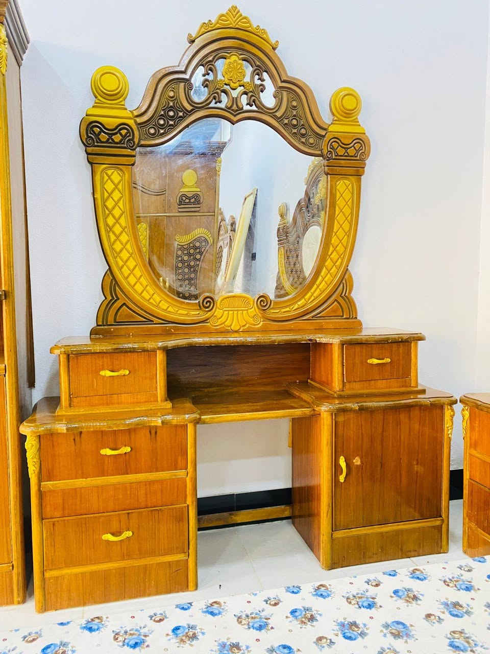 غرفه نوم عراقي جديده طك حطاطه شرط  ***********
