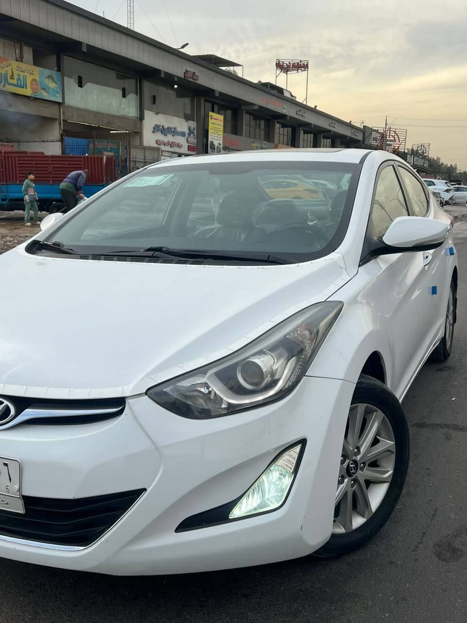 السلام عليكم النترا 2016 خليجي كفاله عامه من كلشي لا صبغ ولا ضربه ولا بارد السعر ( 128 $) مكانها بغداد 
***********سياره عل حاله الوكاله ماشيه 58km
محرك 2000 دوش كفاله هوه والكير فتحه سقف مري شفط اشاير بلمري ٥ ويل كب سبير منازل داخل بيجي
شاشه جبيره تحكمات ستيرن الشراي يتصل
