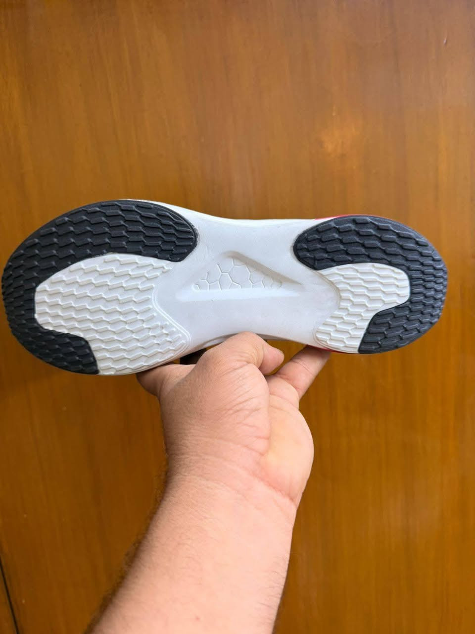 قطعه فيتنامي نايك شرط اصلي اذا مو اصليه لاتستلم الطلب ولاتدفع دينار  السعر ٢٠ الف  والتوصيل مجاني القياس ٤٢ ع اول تم ملاحضه تصفيه محل الله شاهد


**إذا كنت صاحب هذا الإعلان وتريد حذفه لأي سبب، رجاءا أرسل رسالة إلى الدعم الفني**