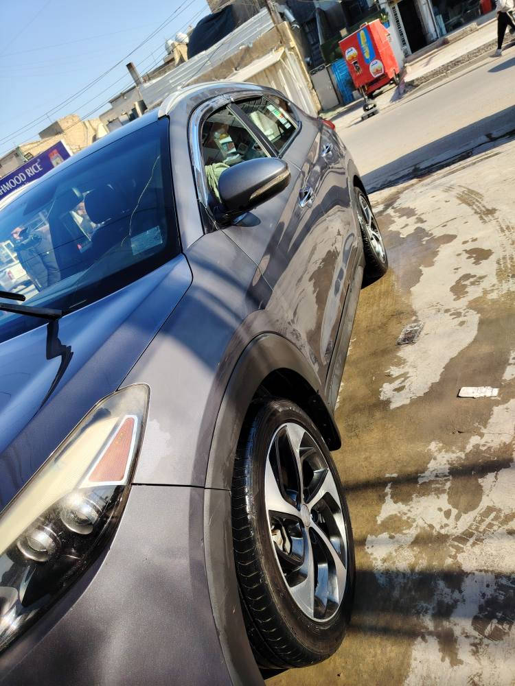 السلام  عليكم
للبيع  توسان 2016 وارد امريكي 
فول مواصفات عدا فتحه قماره
كشنات جلد
ترحيب
شاشه كبيره
بصمه ابواب تشغيل
صندوك كهرباء
كشنات كهرباء
رادرات
اشاير بل مري
مكينه GDIتيربو صاروخ
3 انضمه قياده ايكو وسبورت وعادي
سايد بريك برجل
تدفئه مقاعد
حادثها تاير وره وصفحه كلير سونارها موجود
كلين سياره بدون فتح وتبديل
بجم كبس 

رقم بغداد  دولي  السعر 

135 وبيها مجال للطيبين  

الأستفسار  اكثر 

 *********** بغداد, العراق
