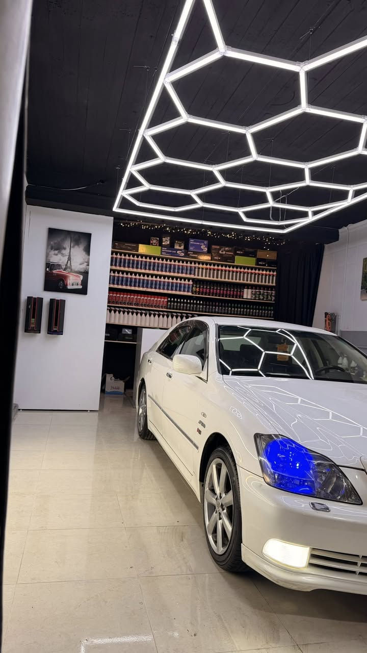 (سڵاوی خوای گەورە لە هەمو لایەک)
«لە سەر ئێزنی ئەدمێنی گوڵ 🌹🌺»
<شاهینە ٢٠٠٥>موس ١٨٠ بچوک بە بچوک ئاڵ تووونی بازار🤍🧿
سەیەرەکە هێچ پی وێست بە وەسف نا کات سەق فوو لەشەی شوشە تەنها شوین موسە کانی بۆیاخە 
ڕۆنی مەکێنە و هایدرو لێکی گیڕی تازە گۆڕاوە ٤ تایەی لۆکی لە ژیرە
سەیارەکە ڕوو بەڕو  زور جوان ترە  داشبوڵی رەقەم یەک جوانە  ناوی لۆک لۆک📦🤍🧿
(ژمارەی تەلەفون)

*********** 

🤍شوین سلیمانی🤍

~نرخ $٦٥~ گەڵا و مەجالی کی برایانە~
