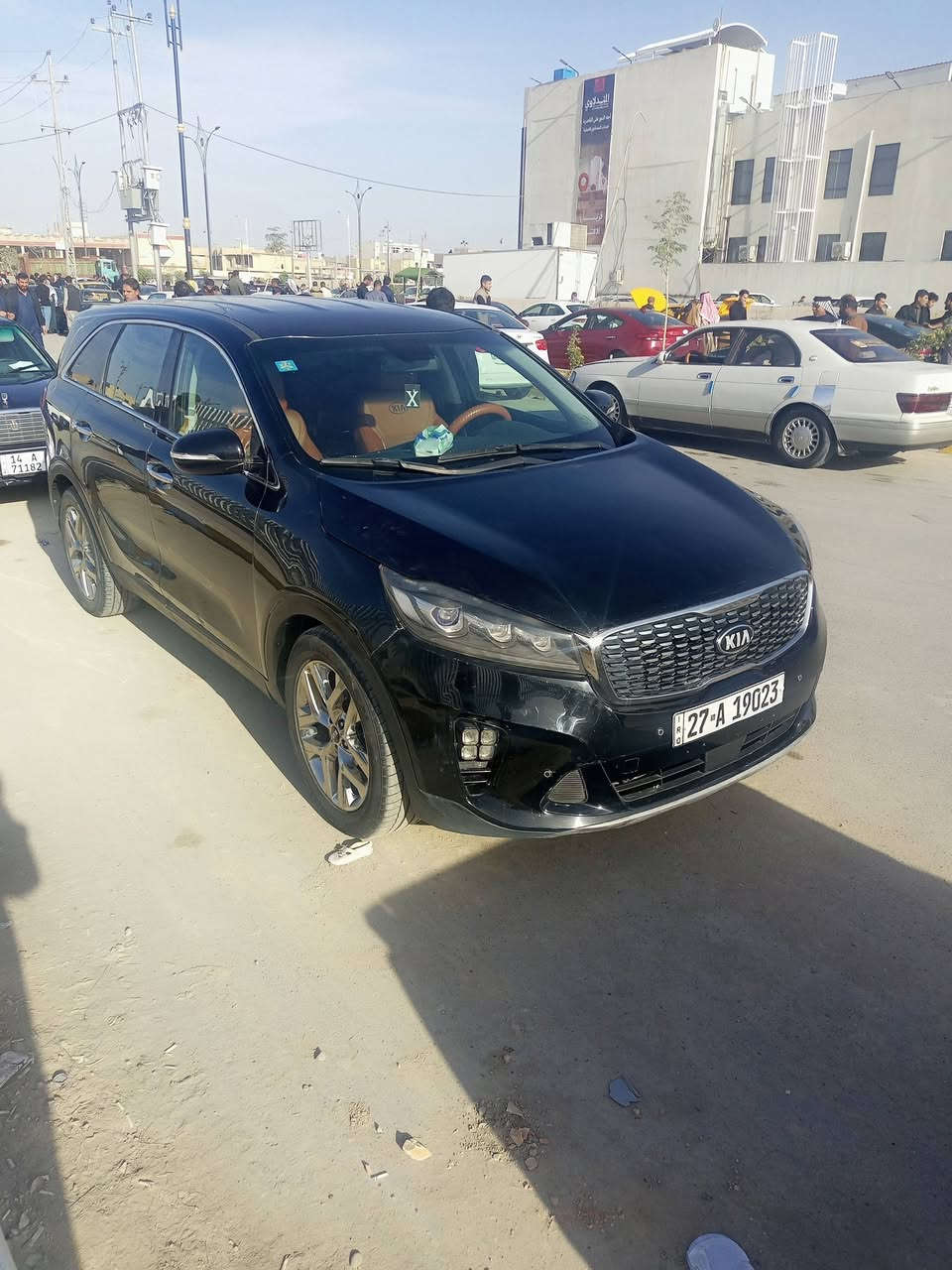 السلام عليكم
سورنتو 2020 وارد أمريكي تبديل جاملغ و البنيد فقط بدون دواخل والباقي كفاله رقم ذي قار انكليزي تحويل مباشر  بسمنه مكينه V6 سلندر  مكينه كير حداديه تبريد تدفئه كهرباء دواخل وضع الشركه 💯 استخدام شخصي 
شاشه+ كامره + فول تحكم ستيرن+ويل كب أصلي تدفئه كشنات  اشاره بالمرايه منظومة زنون+ تبريد قطعتين  مانع نزلاق+ يدات نيكل+ مضخم صوت+ بلاجكتور العنوان الناصريه مركز ‏‪***********‬‏
