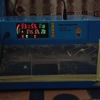 فقاسة ٦٤ بيضة • أوتماتيك • باتري ١٢ فولت