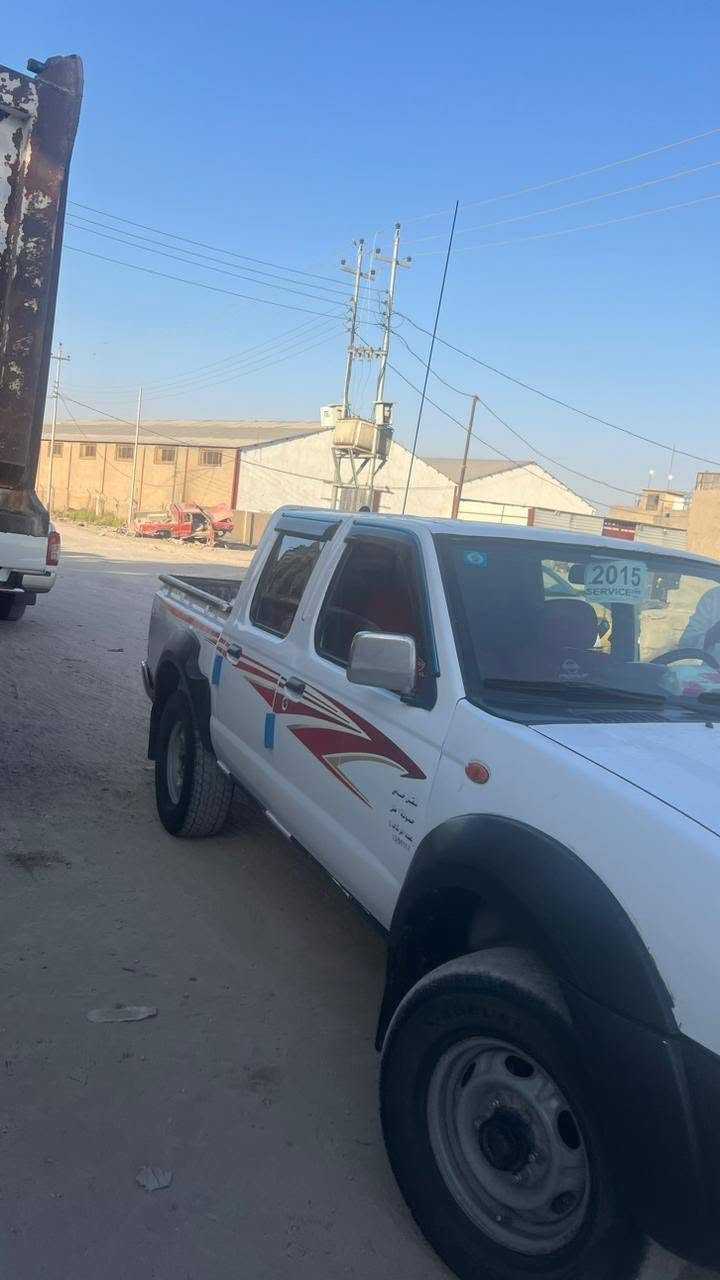 نيسان فور ويل موديل 15جهزه من كلشي كير محرك تبريد حداديه سياره بسمي كلشي جهز بيع او مراوس سعر 80 وبي مجال قليل تصال عل رقم ***********

