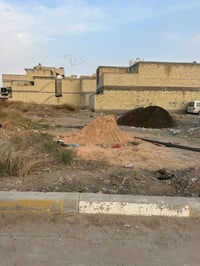 قطعة ارض للبيع مساحة 100م واجهة 5 والنزال 20 العنوان السريدات الجديدة ...