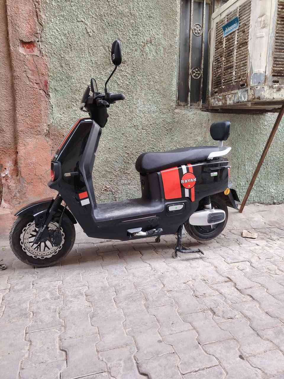 *********** دراجه مستخدمه شهرين مكان بغداد السعر 700 واللي يحب هذا رقمي يتصل عليه  موديل 25
