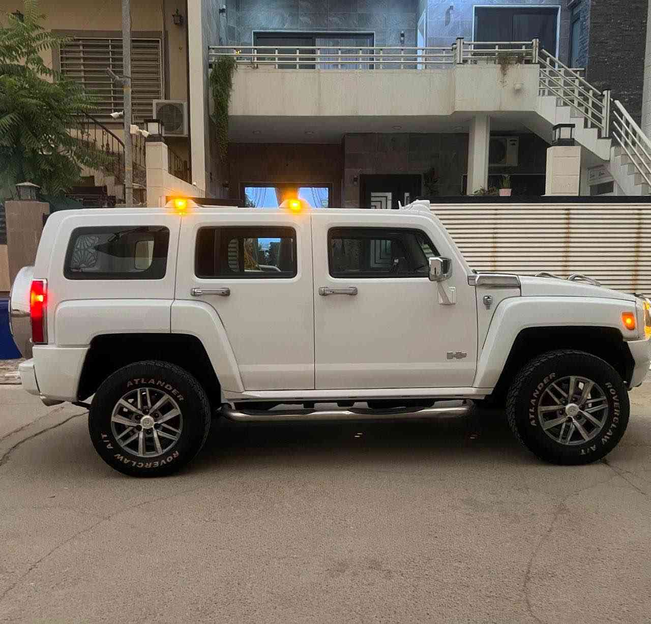 سلام عليكم همر H3 موديل 2008 ره قه م بغداد مشروع وطنى سه نه وى تازه يه هه تا12-10-2027 گير وو مكينه تاهو 8 پستون 🚀✈️ به شه رت نكراوه ته وه .. به شه رتى بى بو ياغ وو بى تعديل نرخى 115$ مجالى كه مى تيايه 
***********
***********

سلام عليكم  همر H3 موديل 2008 رقم بغداد مشروع وطني سنوي جديد ليحد 12-10-2027 كير و محرك تاهو يعى 8 سلندر 🚀✈️ ابشرت  مامفتوح  …بدون صبغ و بدون بارد ..مكفوله كفاله عامه سعر 115$ وو شويه بي مجال 
***********
*********** كركوك, العراق
