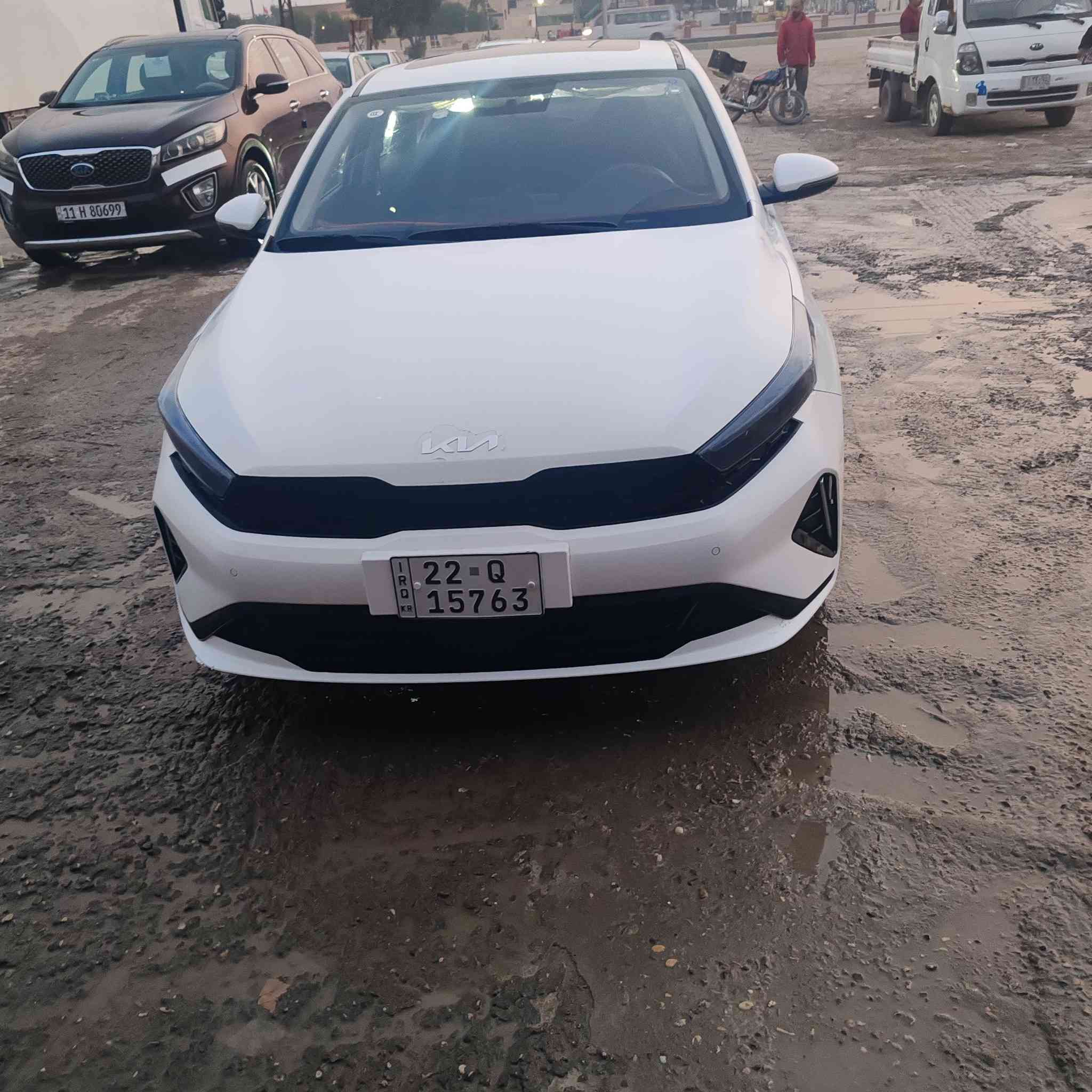 K 3 موديل ٢٥ ماشية ٢٤الف جديدة جدآ جلد بصمة فتحة السيارة فول السعر ١٤٥$ بيهة مجال قليل رقم صاحب السيارة ***********
